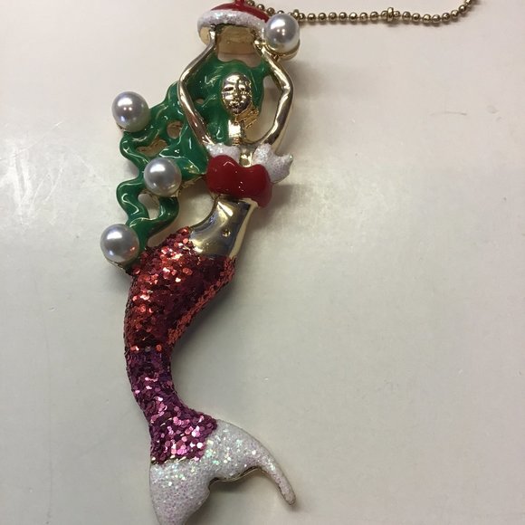 Betsey Johnson New Christmas Mermaid and Seahorse Necklace - Picture 2 of 3